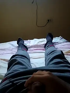 Snapshot of Carlos-e-mp chatting on 09-21-25, 02:17 Carlos-e-mp online show from 09-21-25, 02:17