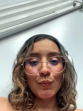 Snapshot of Kay_LustyWife chatting on 09-14-25, 03:40 Kay LustyWife online show from 09-14-25, 03:40