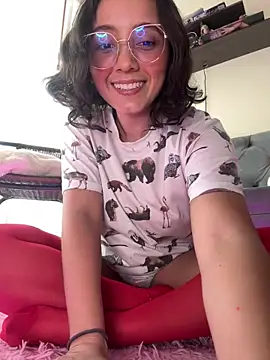 Snapshot of Kay_LustyWife chatting on 02-14-25, 07:33 Kay LustyWife online show from 02-14-25, 07:33