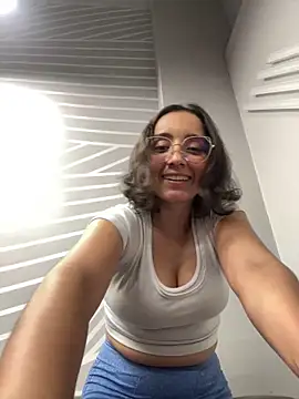 Snapshot of Kay_LustyWife chatting on 02-09-25, 01:22 Kay LustyWife online show from 02-09-25, 01:22