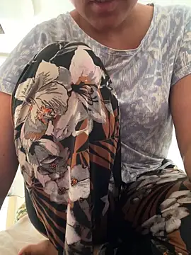 devi 01 online show from 01-05-25, 04:04