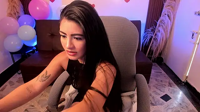 lunaalynch online show from 04-09-26, 08:04