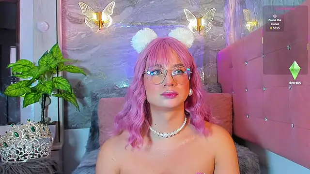 Snapshot of taylorbunny_x chatting on 02-06-26, 10:33 taylorbunny x online show from 02-06-26, 10:33