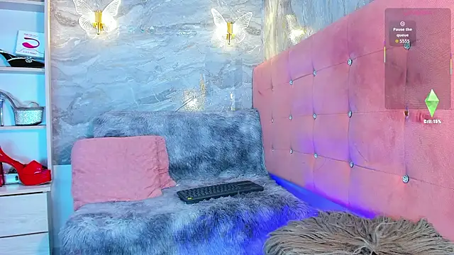 Snapshot of taylorbunny_x chatting on 02-24-26, 01:23 taylorbunny x online show from 02-24-26, 01:23