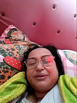 GiaNahomi online show from 01-16-25, 02:19