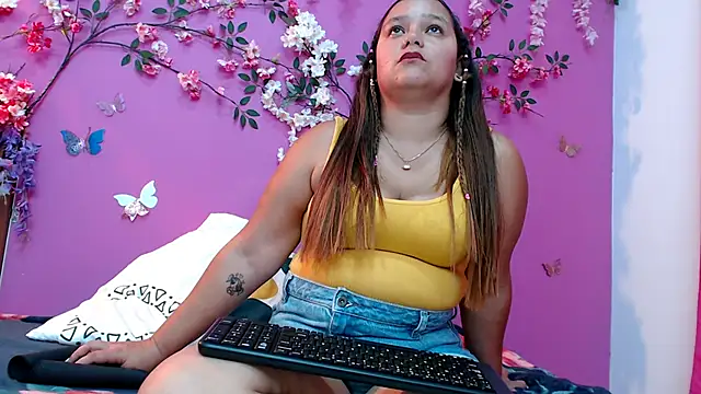 Snapshot of analdeepalejandra18 chatting on 02-20-25, 07:30 analdeepalejandra18 online show from 02-20-25, 07:30