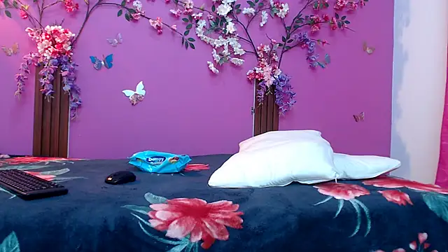 Snapshot of analdeepalejandra18 chatting on 03-12-25, 07:14 analdeepalejandra18 online show from 03-12-25, 07:14