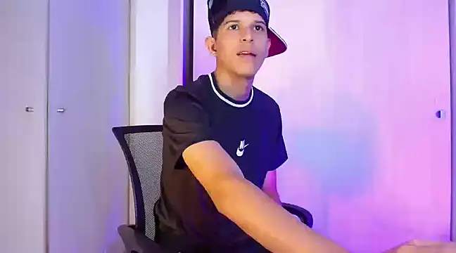 LiamGadiell online show from 12-14-24, 01:49