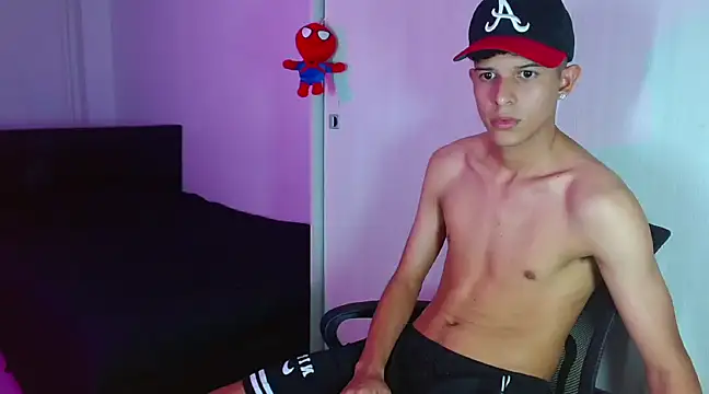 LiamGadiell online show from 02-12-25, 01:52