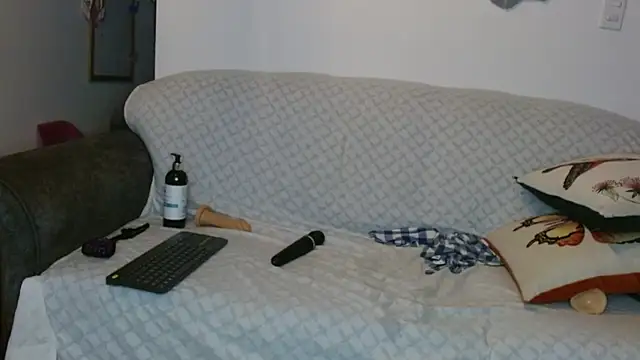 Vanessa Aniston online show from 11-11-25, 09:15