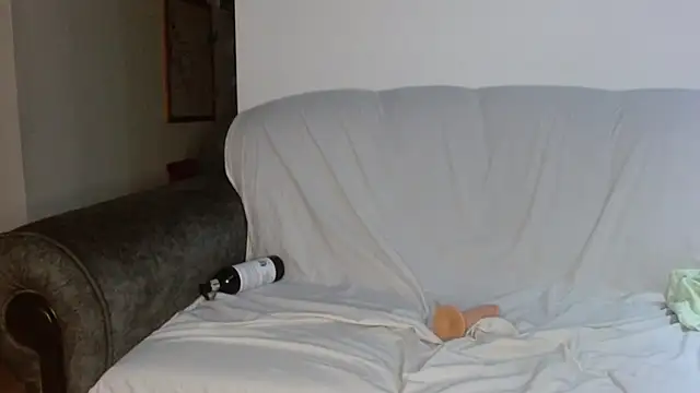 Vanessa Aniston online show from 02-15-26, 07:57