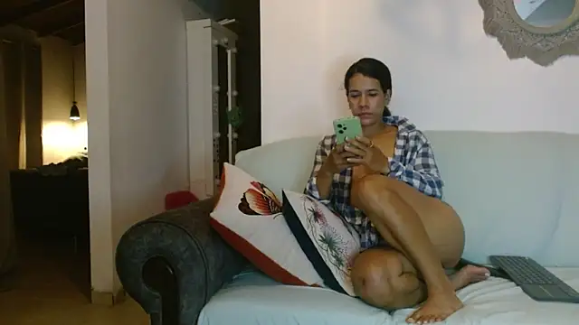 Vanessa Aniston online show from 04-10-26, 12:17