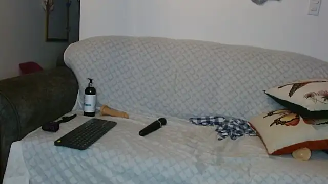 Vanessa Aniston online show from 02-13-26, 07:30