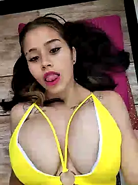 Snapshot of Alexandra_65 chatting on 02-16-25, 04:32 Alexandra 65 online show from 02-16-25, 04:32