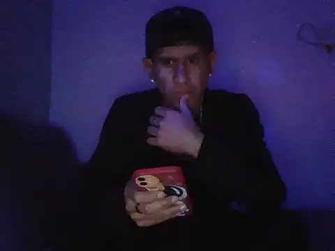 oiram27 online show from 12-21-25, 01:52