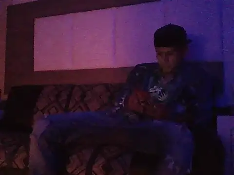 oiram27 online show from 11-30-25, 01:39