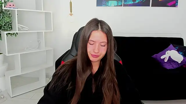 milaleoneli online show from 11-25-25, 03:07