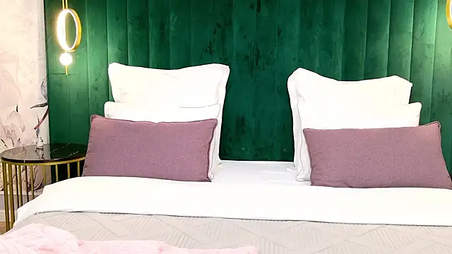 milaleoneli online show from 03-04-26, 02:58