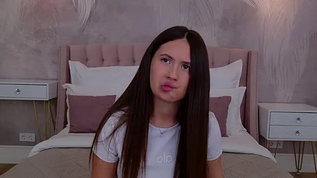 milaleoneli online show from 02-01-26, 03:10