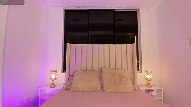 Aliison Smith online show from 11-07-25, 03:55