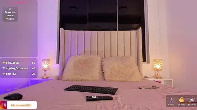 Aliison Smith online show from 12-21-25, 04:25