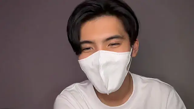 Lio kun online show from 10-31-25, 03:08