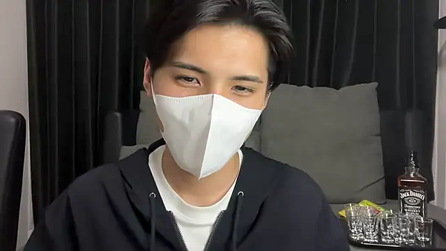 Lio kun online show from 04-18-26, 01:13