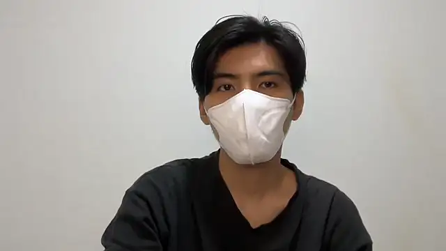 Snapshot of Lio_kun chatting on 10-13-25, 01:02 Lio kun online show from 10-13-25, 01:02