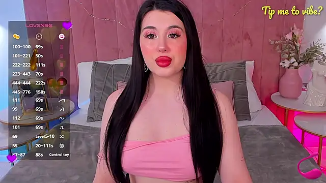 Snapshot of Mayzzie chatting on 02-05-26, 08:15 Mayzzie online show from 02-05-26, 08:15