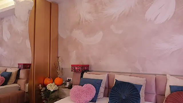 JullyBlair online show from 11-04-25, 05:11