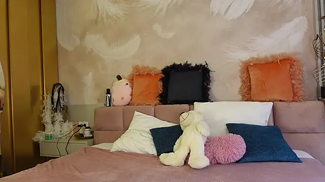 Snapshot of JullyBlair chatting on 05-30-26, 03:57 JullyBlair online show from 05-30-26, 03:57