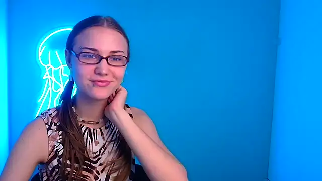 Amanda daa online show from 03-18-25, 03:44