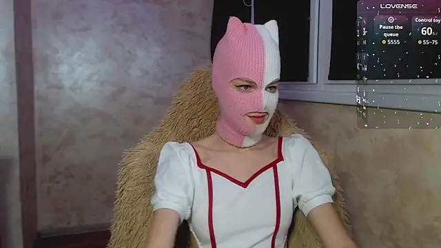 Domiiiniiicana online show from 10-10-25, 05:36