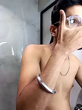 skinnyyyyyyyyy online show from 12-15-25, 04:51