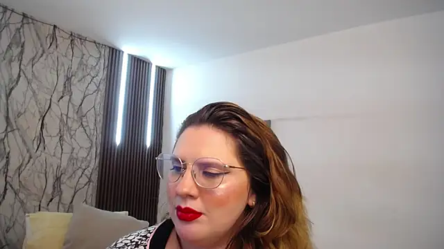 Snapshot of MartinaGuzmann chatting on 03-17-25, 07:24 MartinaGuzmann online show from 03-17-25, 07:24