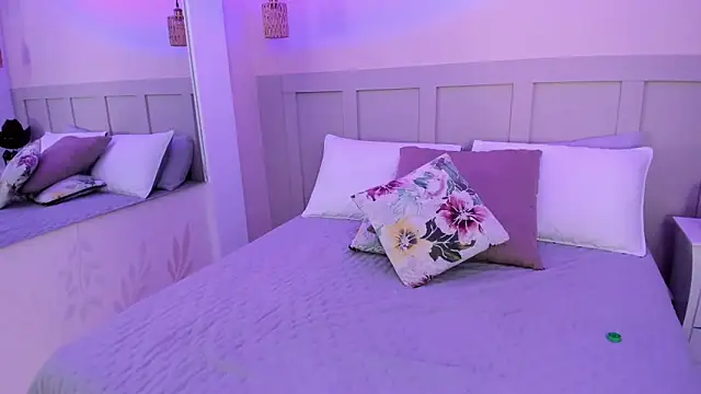 MartinaGuzmann online show from 04-01-26, 02:57