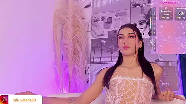 Snapshot of MiaCavallii_ chatting on 11-27-25, 03:29 MiaCavallii online show from 11-27-25, 03:29