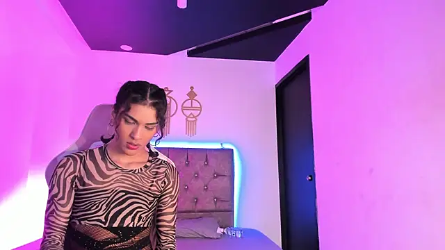 MiaCavallii  online show from 03-22-25, 02:59