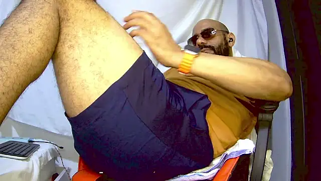 bruce bigg online show from 12-13-25, 10:16