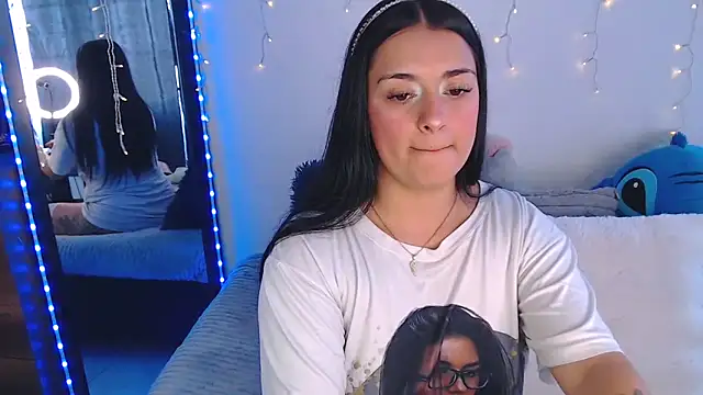 Samanta james19 online show from 04-18-26, 06:10