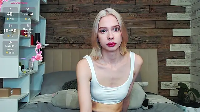 White Lioness online show from 03-22-26, 02:29