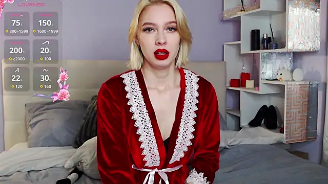 White Lioness online show from 12-22-25, 02:17