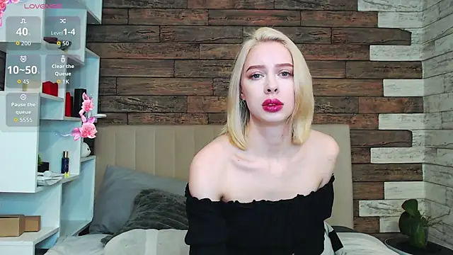 White Lioness online show from 03-30-26, 04:52