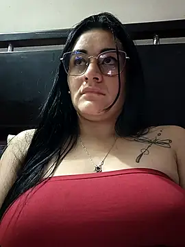 Hanna Kinsley online show from 03-15-25, 04:02