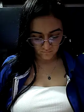 Hanna Kinsley online show from 09-20-25, 04:39