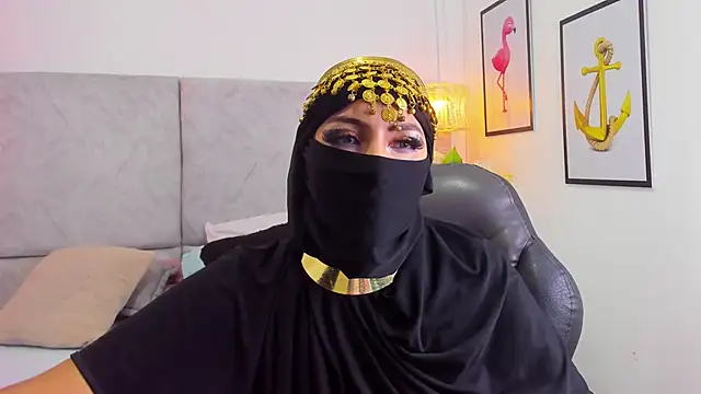 naomiii   online show from 10-21-25, 11:53