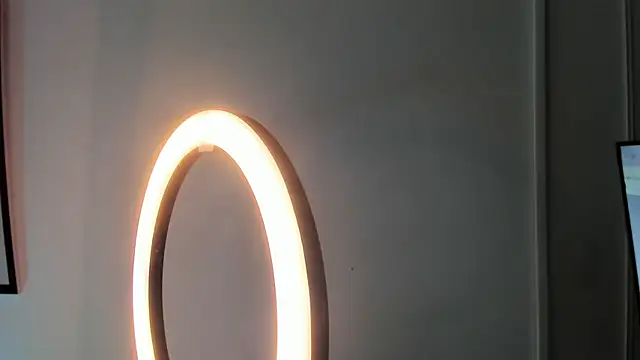 naomiii   online show from 02-24-26, 11:44