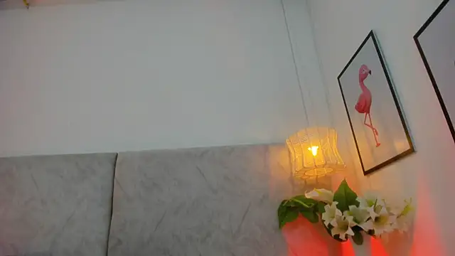 naomiii   online show from 03-06-26, 11:38