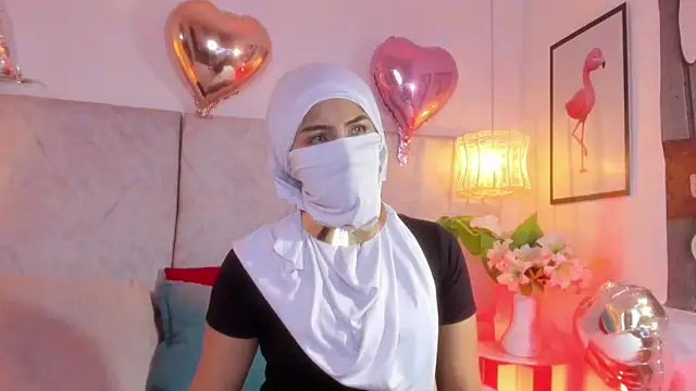 naomiii   online show from 03-30-26, 11:22