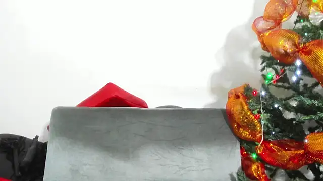 Skarleth018 online show from 12-06-24, 12:11